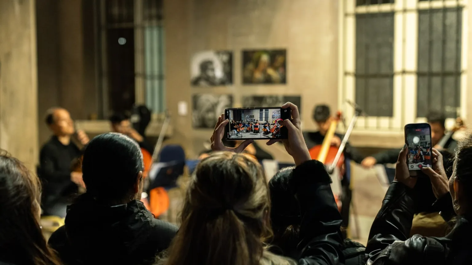 “Expresarte” Muestra “Trazos y Memoria”.