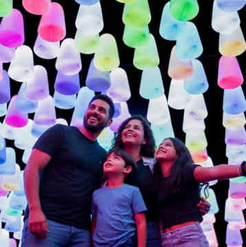 LoveUp Salta - Experiencia inmersiva e interactiva.